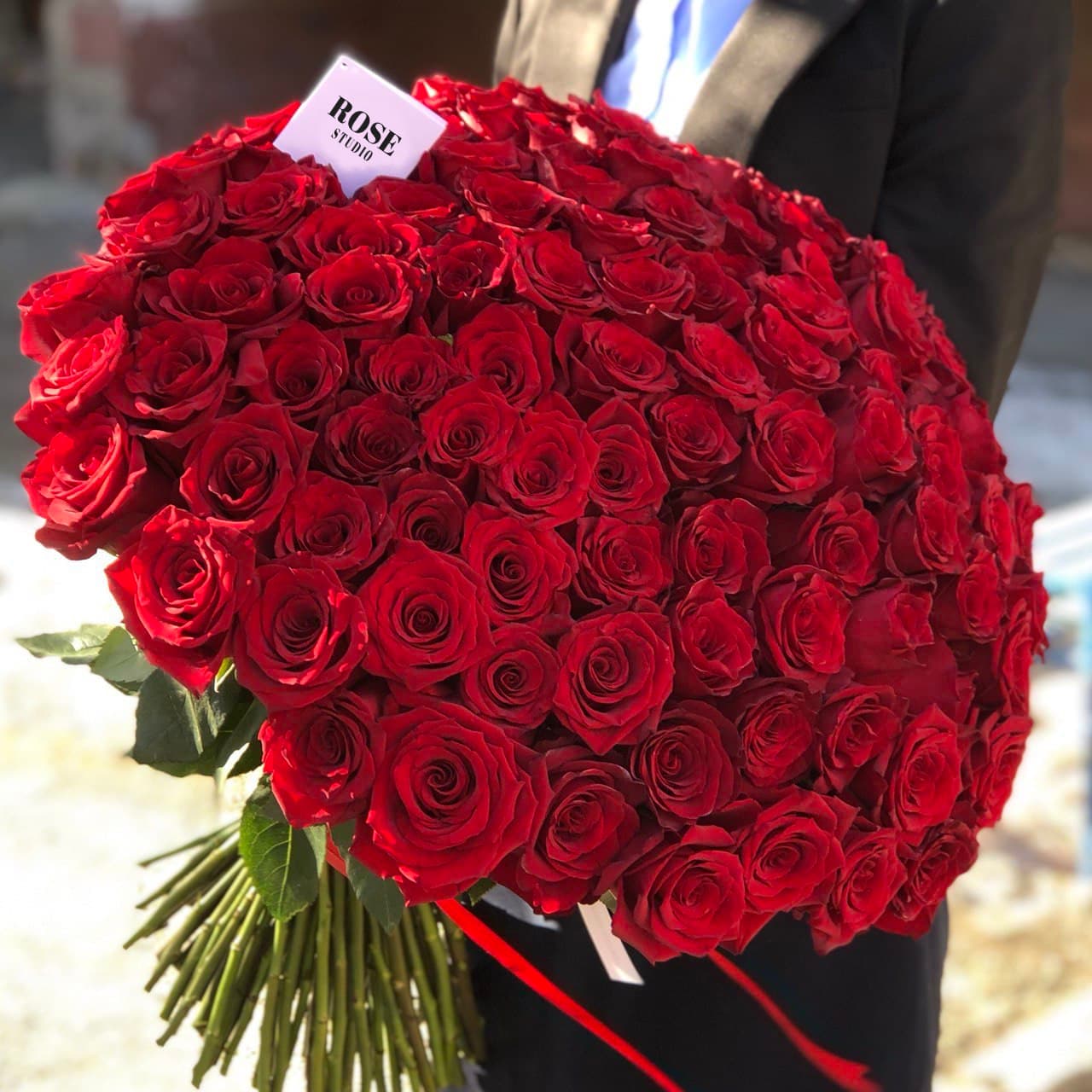 101 красная роза (цвет на выбор)