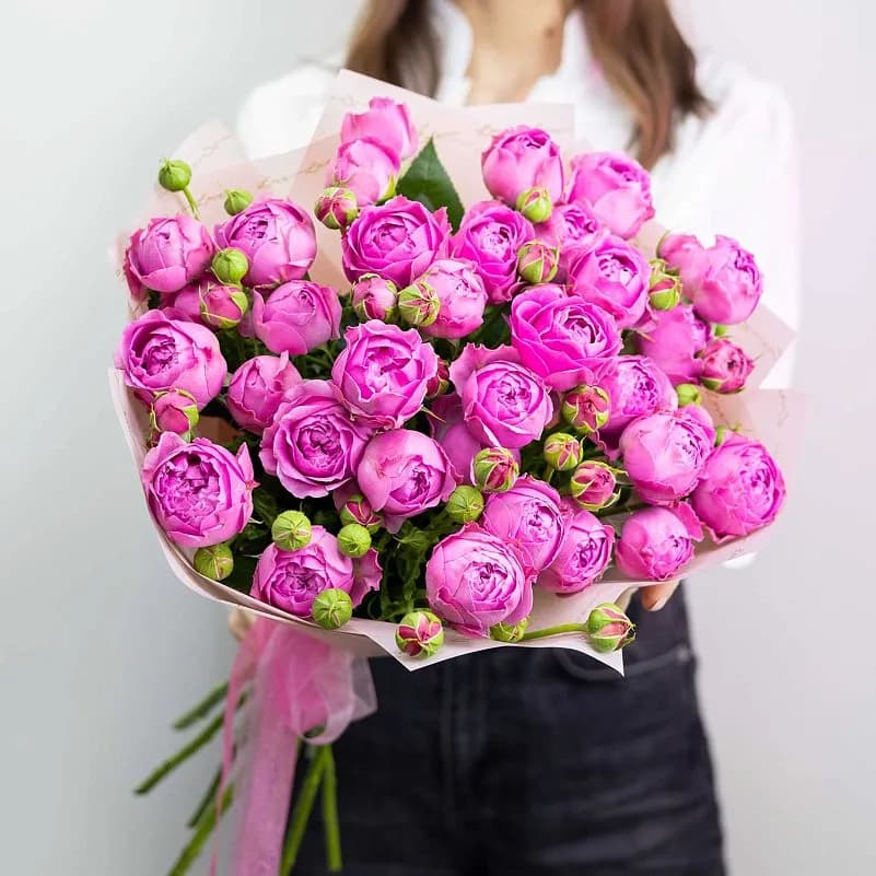 11 кустовых пионовидных роз Мисти Баблз