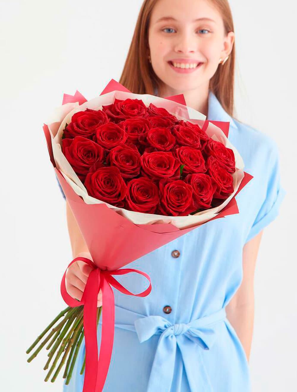 19 роз (цвет на выбор)