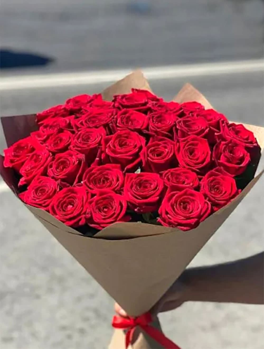 31 роза  (цвет на выбор)