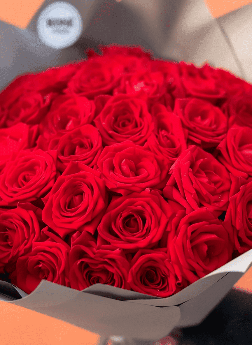 35 роз (цвет на выбор) — фото 2 — купить в Тбилиси — фото 2