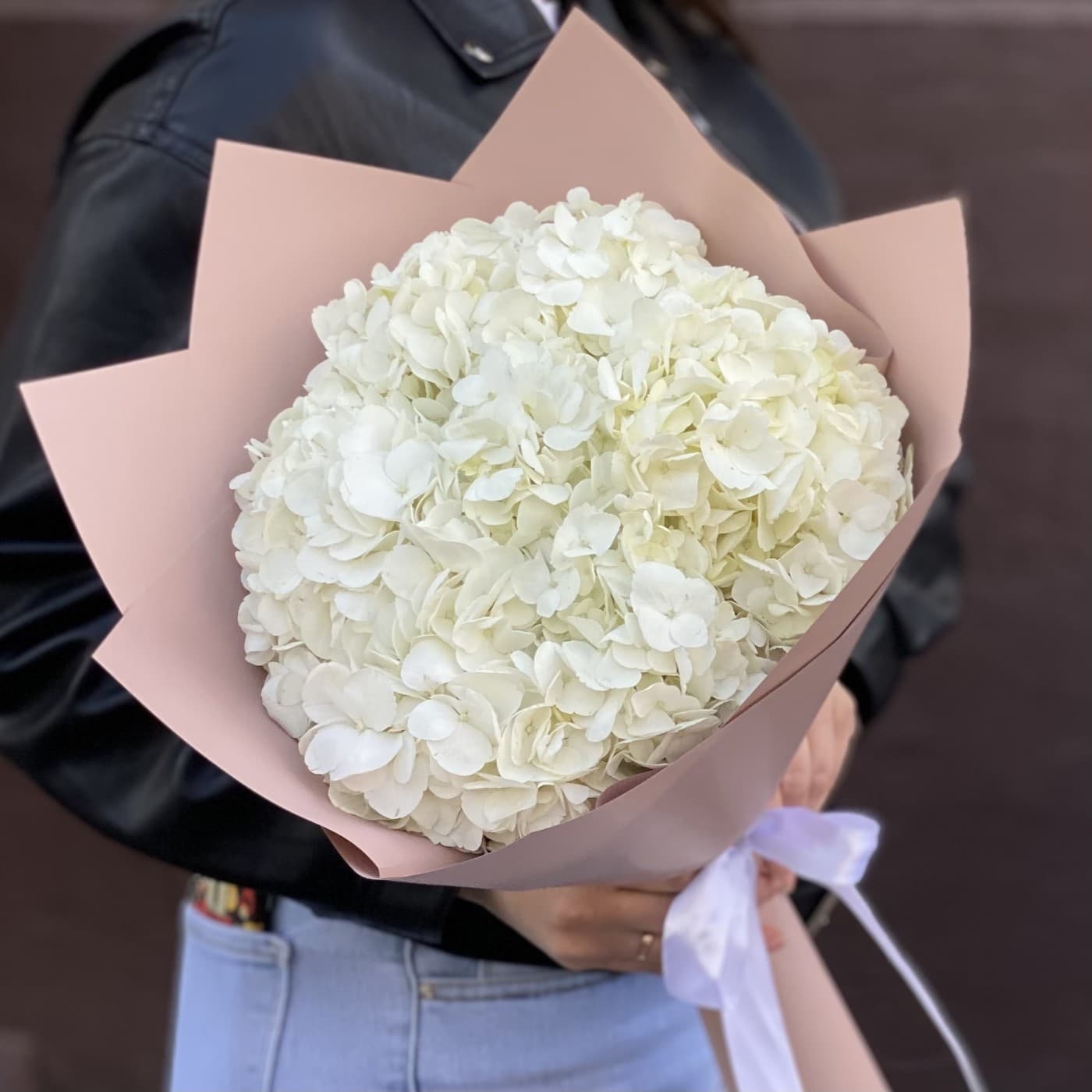 5 белых гортензий — фото 2 — купить в Тбилиси — фото 2