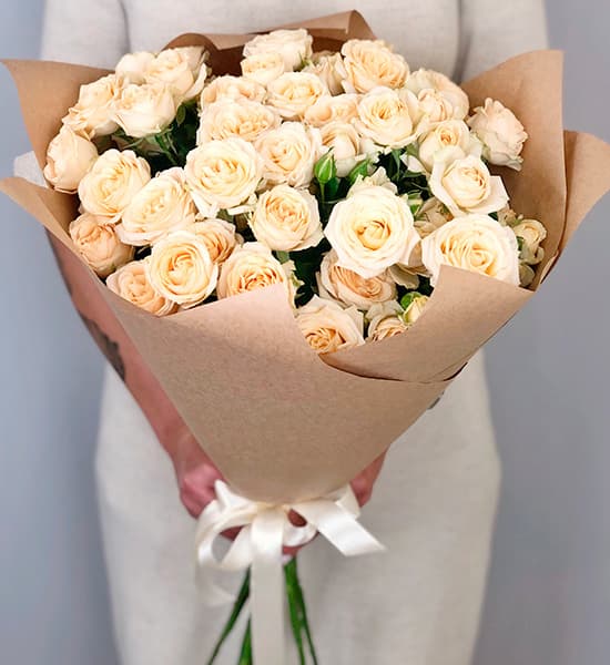 Букет из кремовой кустовой розы — фото 2 — купить в Тбилиси — фото 2