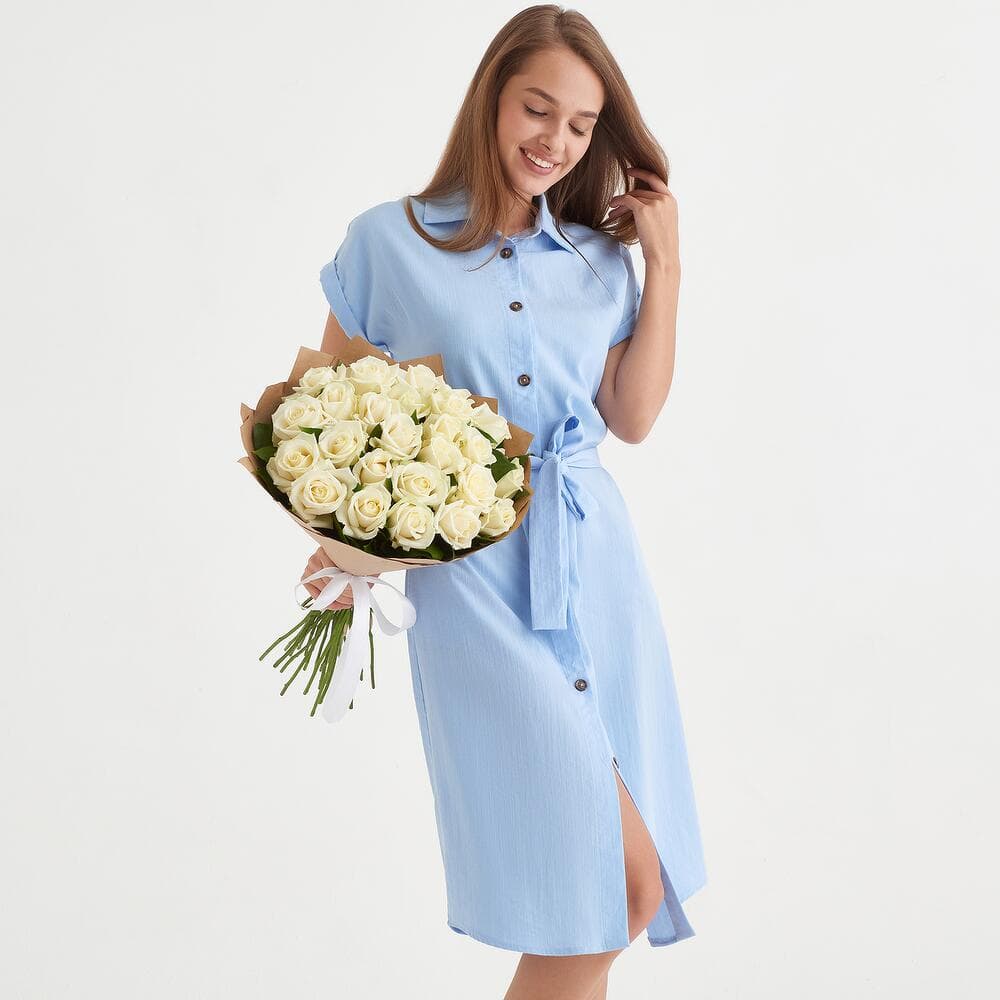 Букет "Утренняя роса" из 25 белых роз в крафте — фото 2 — купить в Тбилиси — фото 2