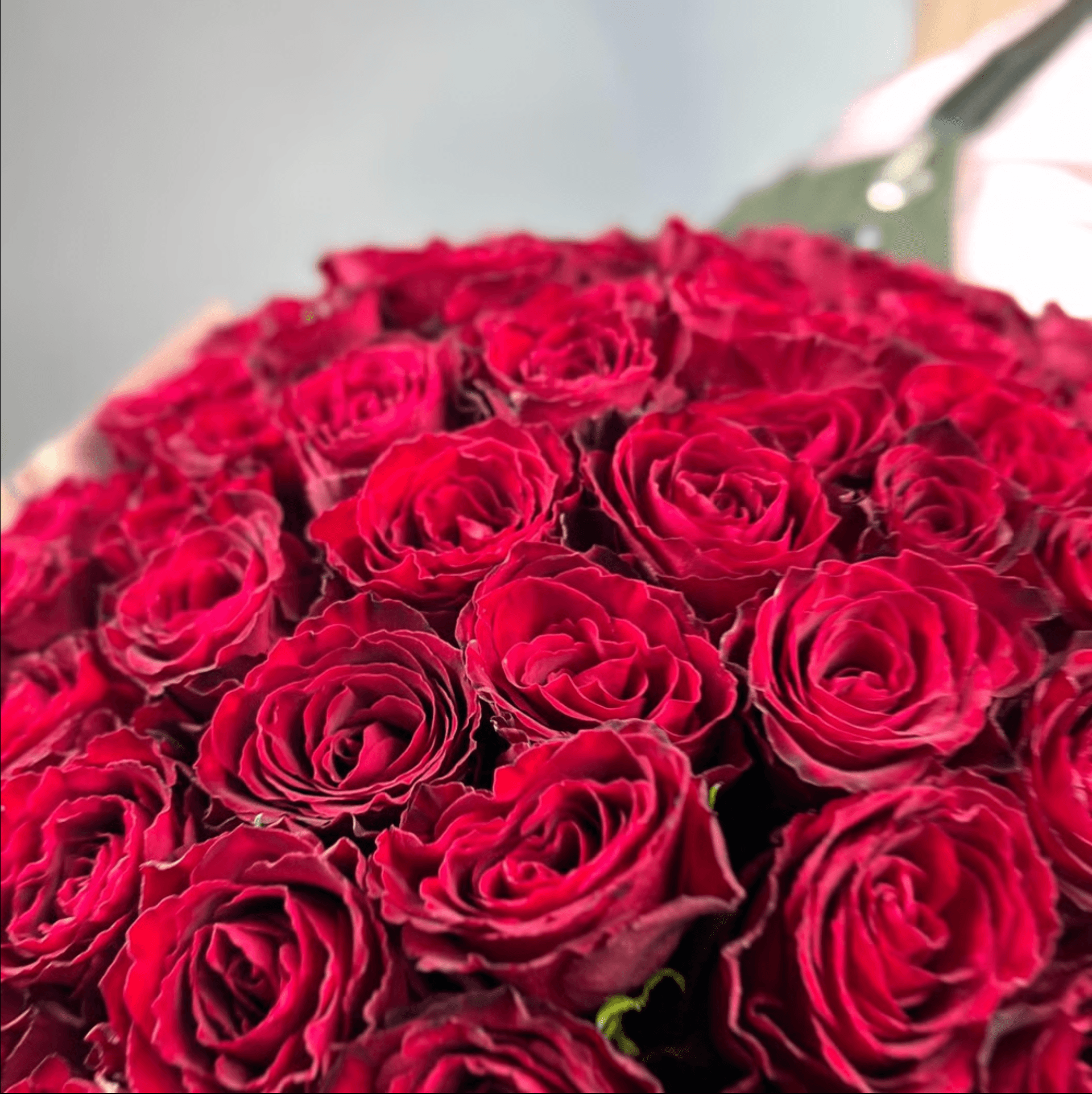 Мадам Ред - 101 роза — фото 3 — купить в Тбилиси — фото 3