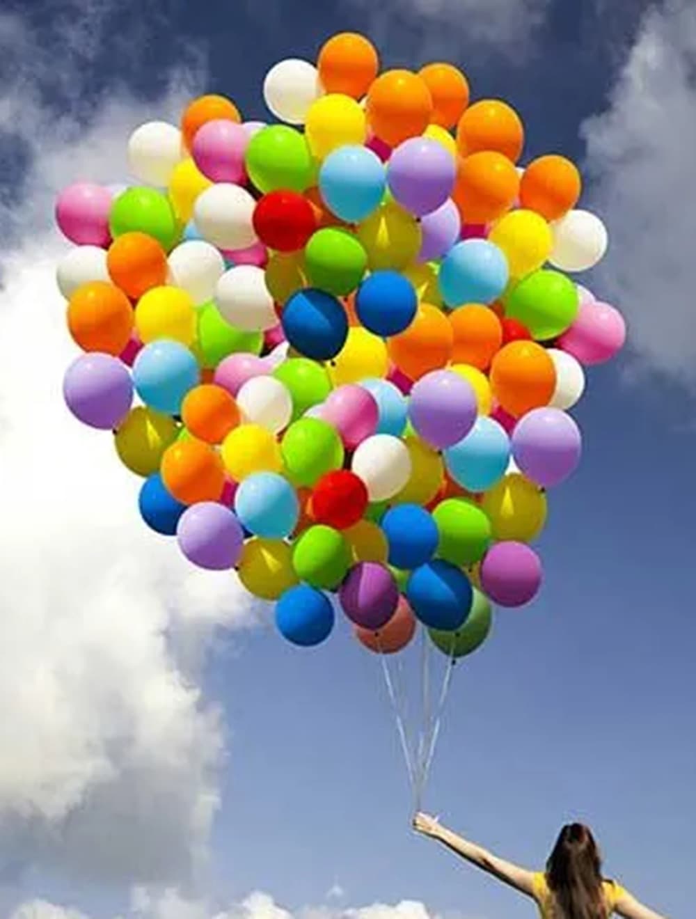 Облако из 101 гелиевого шара "Wow"